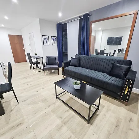 Gdy1 - The Green Dragon Apartment